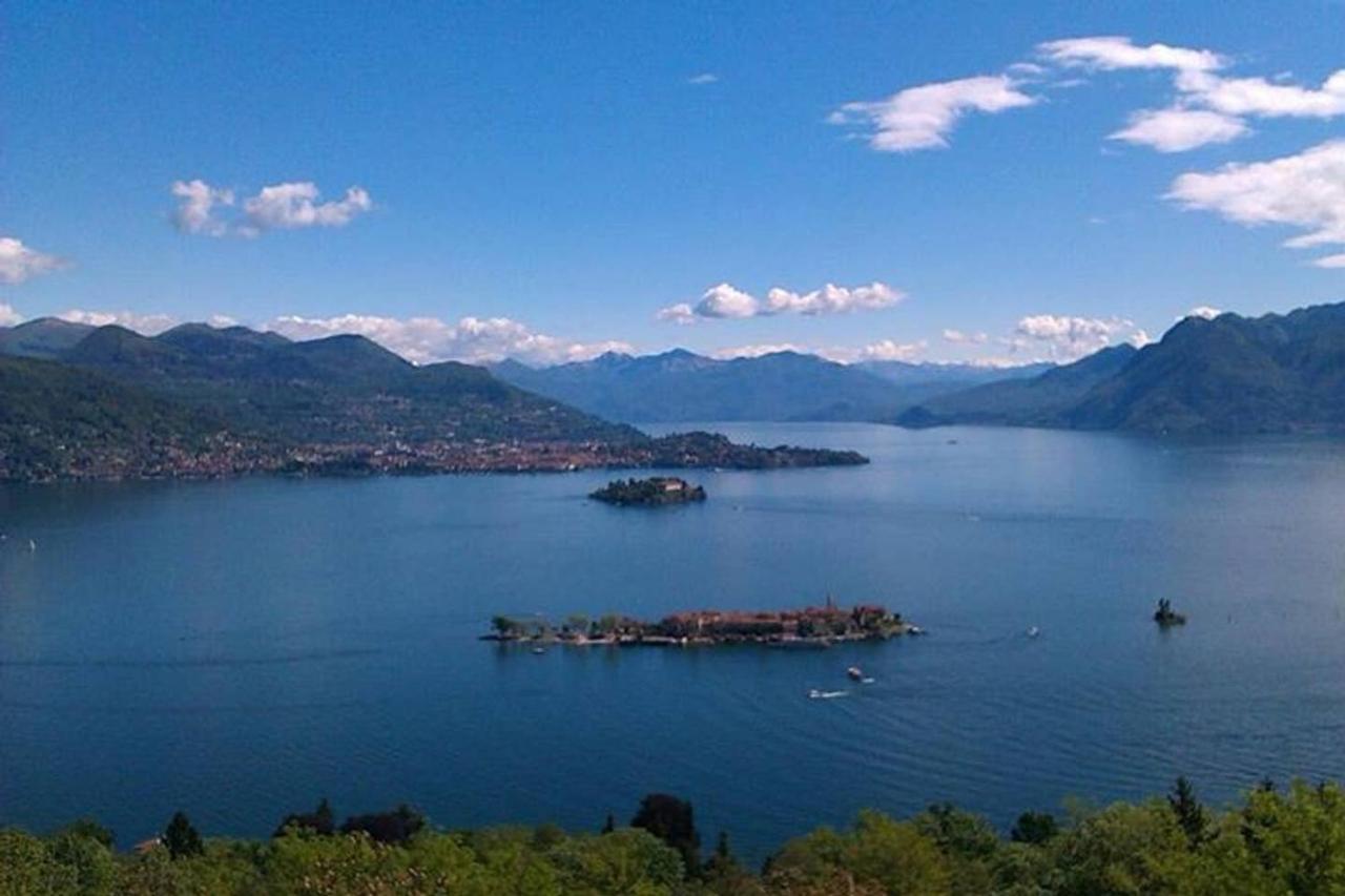 Il Lago Riflesso Вербания Екстериор снимка